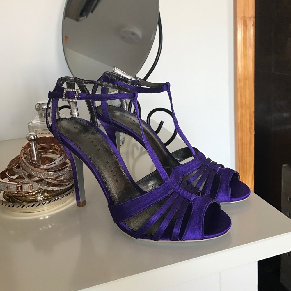 Women dress shoes