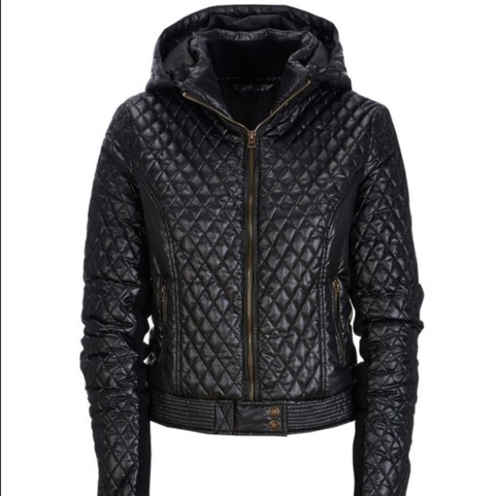 Style Alert 🚨Black Puffer Jacket 🔥 - Picture 2 of 7