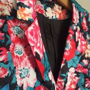 Pop of Color Statement Blazer!