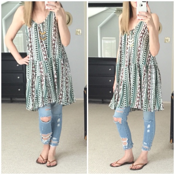 LAST ITEM▫Green Boho Print Flyaway Trapeze Tunic - Picture 2 of 6