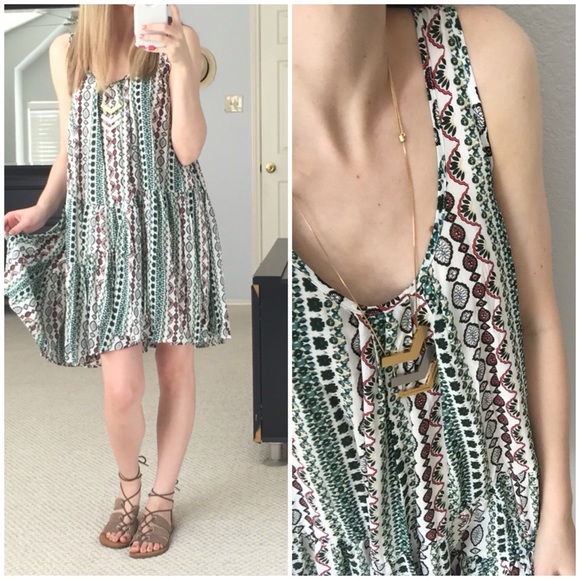 LAST ITEM▫Green Boho Print Flyaway Trapeze Tunic - Picture 5 of 6