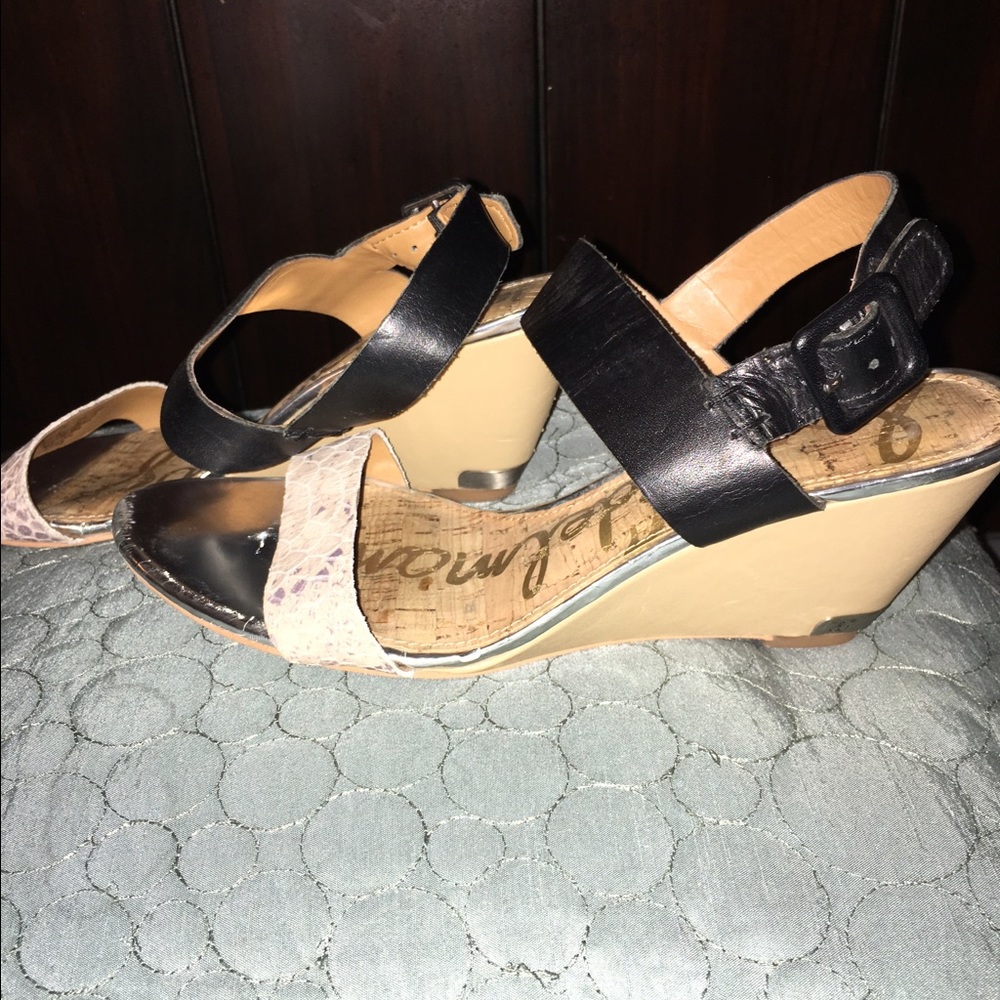 Sam Edelman black/snakeskin wedge