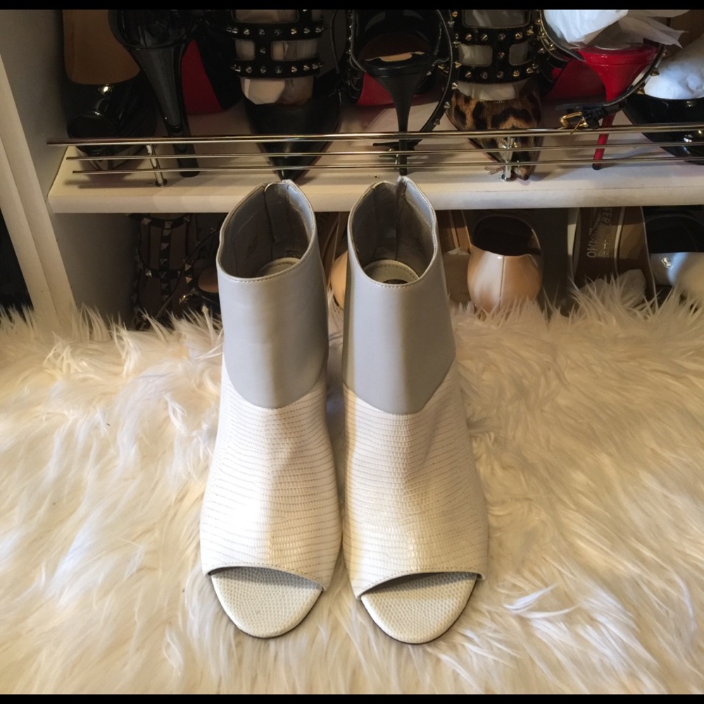 BNWOT CIRCUS BY SAM EDELMAN