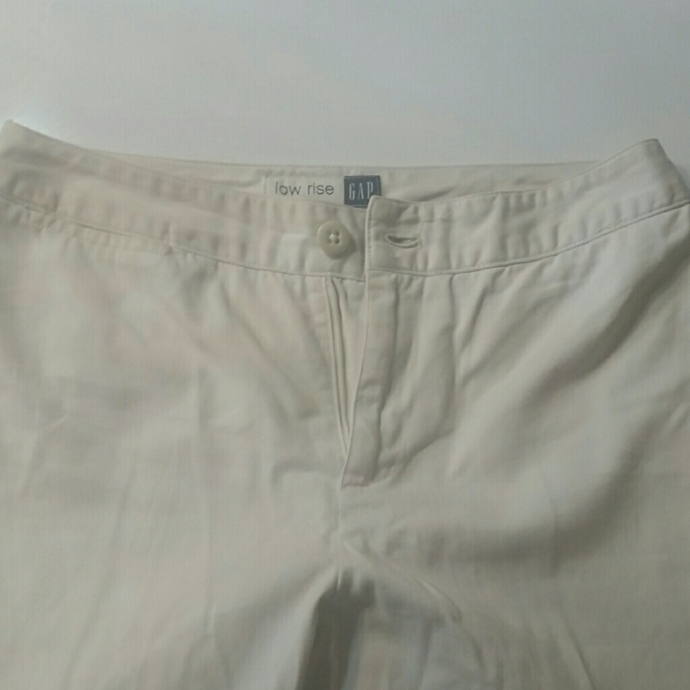 Gap khakis size 1R