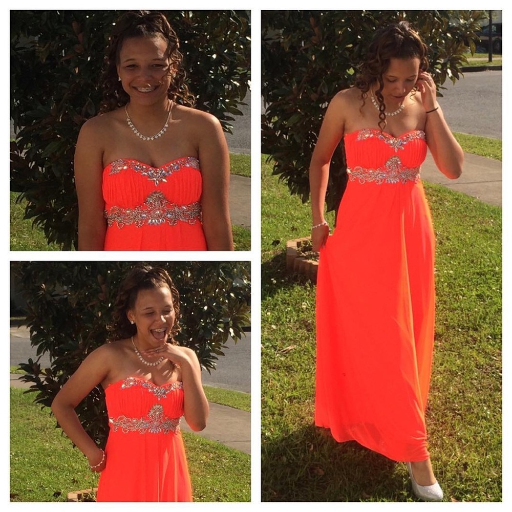 peach/orange strapless prom dress