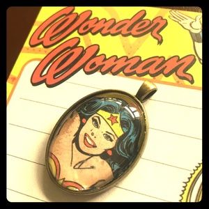 Wonderwoman necklace pendant