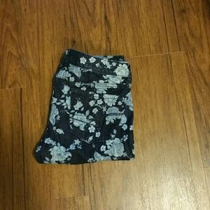 NWOT American Eagle flower jegging