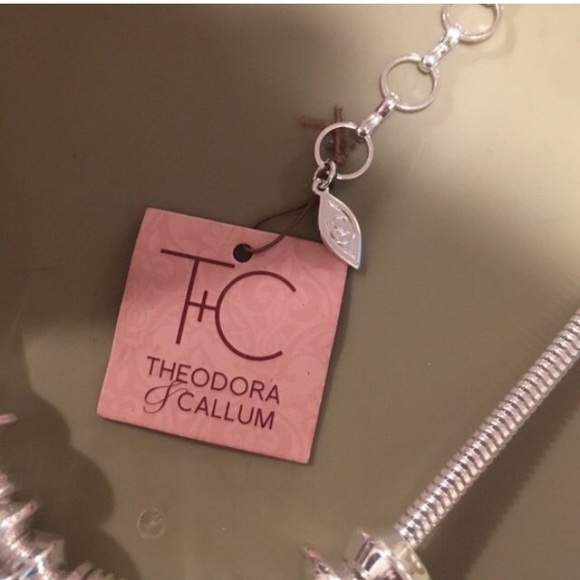 Theodora + Callum necklace - Picture 3 of 5