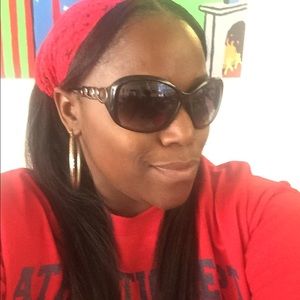 Meet your Posher, Andrea