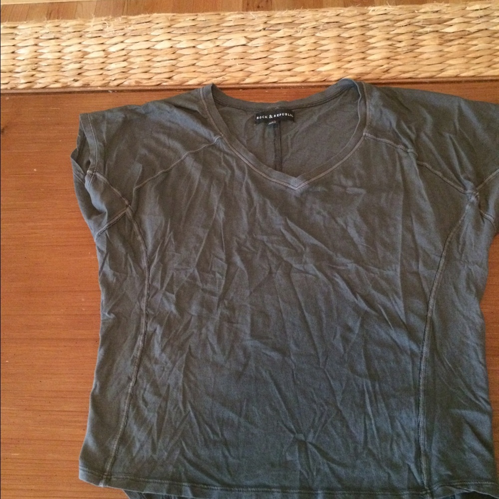Rock and Republic t-shirt
