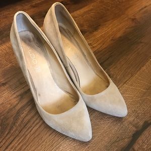 Aldo Nude Suede pumps