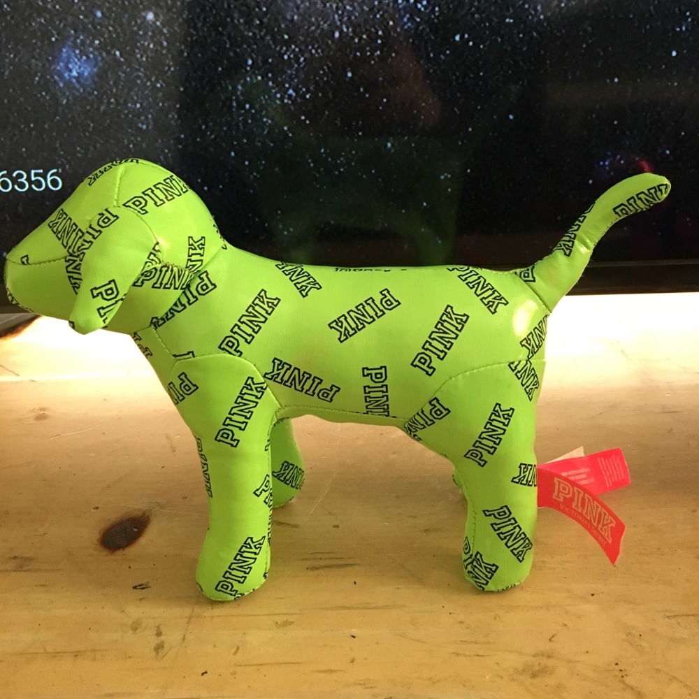 Vspink green dog