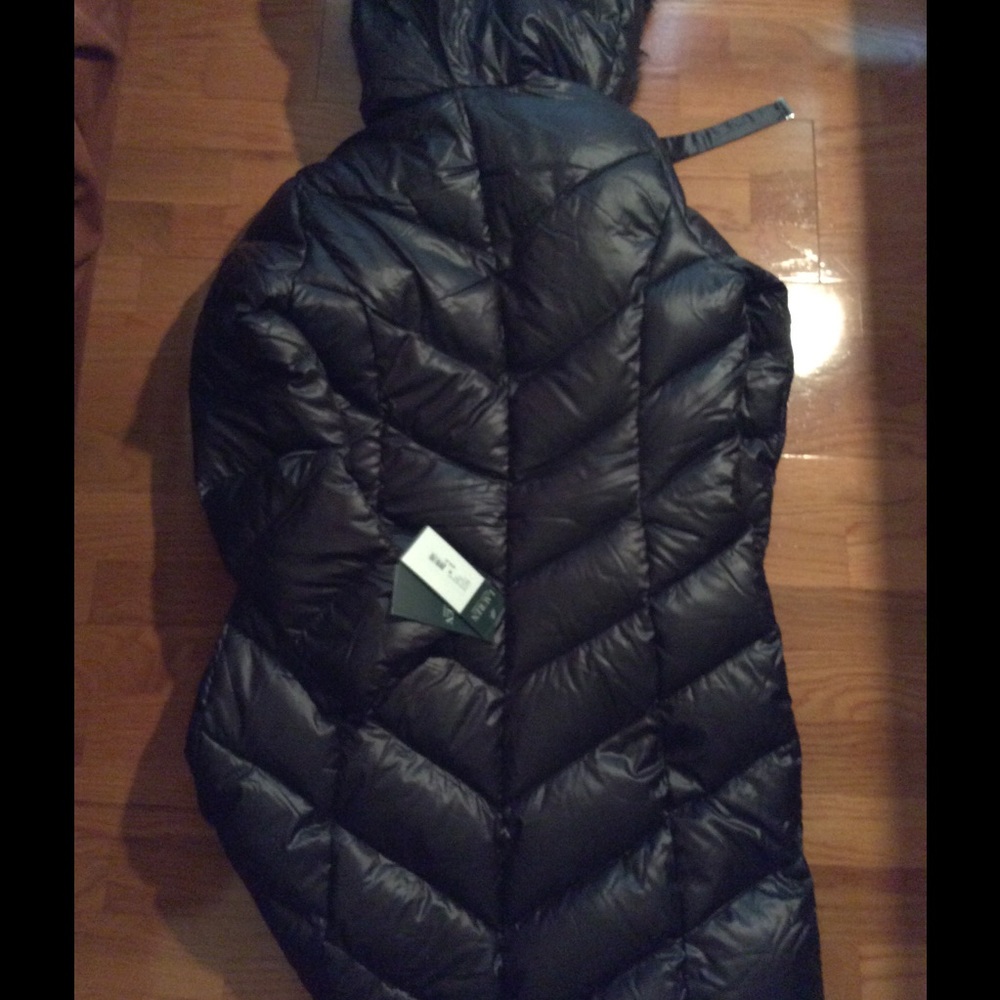 Coat - Picture 3 of 4