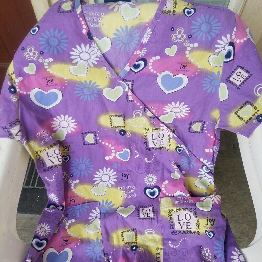 Love scrub top purple with hearts says live joy