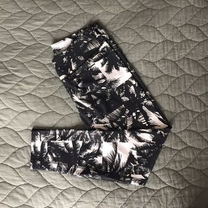Fabletics Floral Workout Leggings BNWT