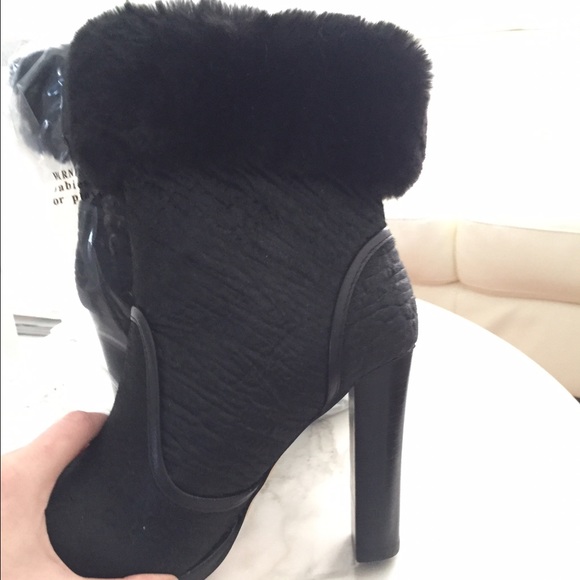 JUNE AMBROSE BOOTS W FUR INSIDE! - Picture 2 of 4