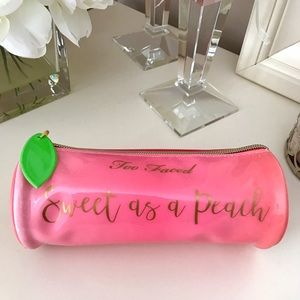 Too Faced Sweet As A Peach Cosmetic Case