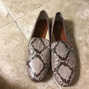 Snakeskin flats