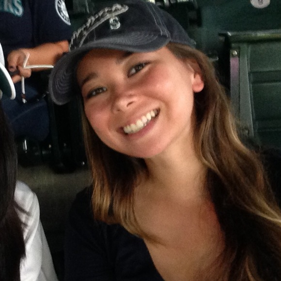 Meet your Posher, Heidi - Picture 1 of 1