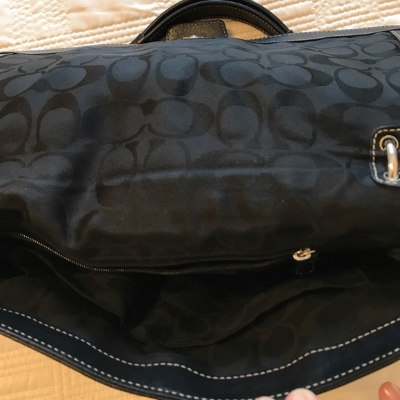 Coach black purse - Picture 2 of 4