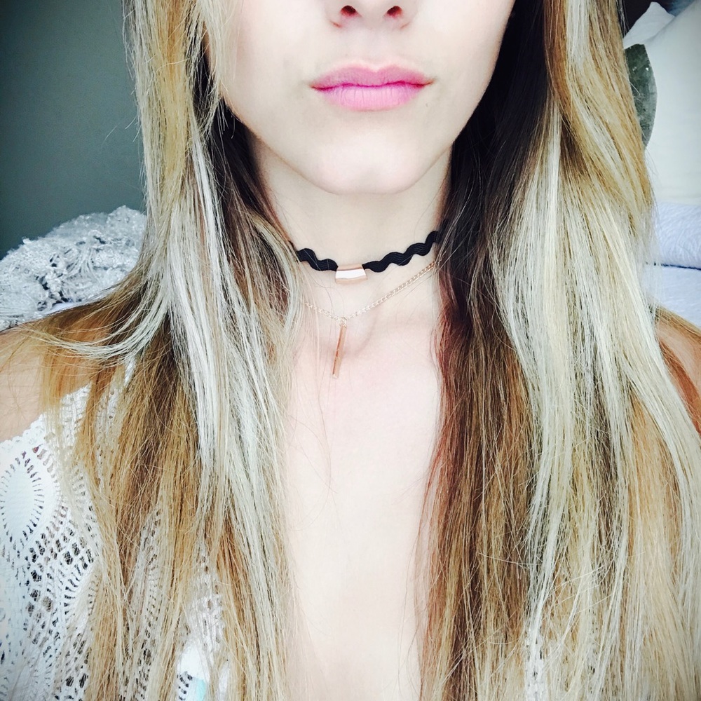 ADORABLE CHOKER! 🌙💋