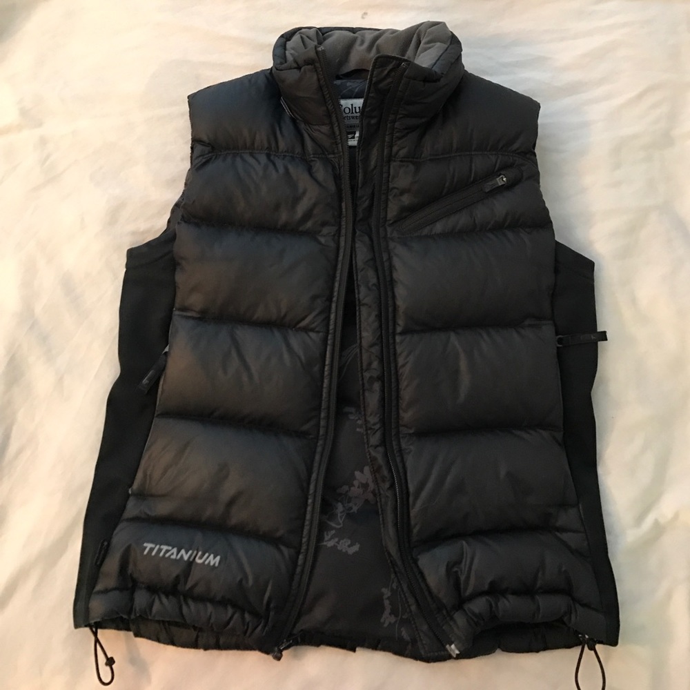 Colombia Black Titanium Down Vest