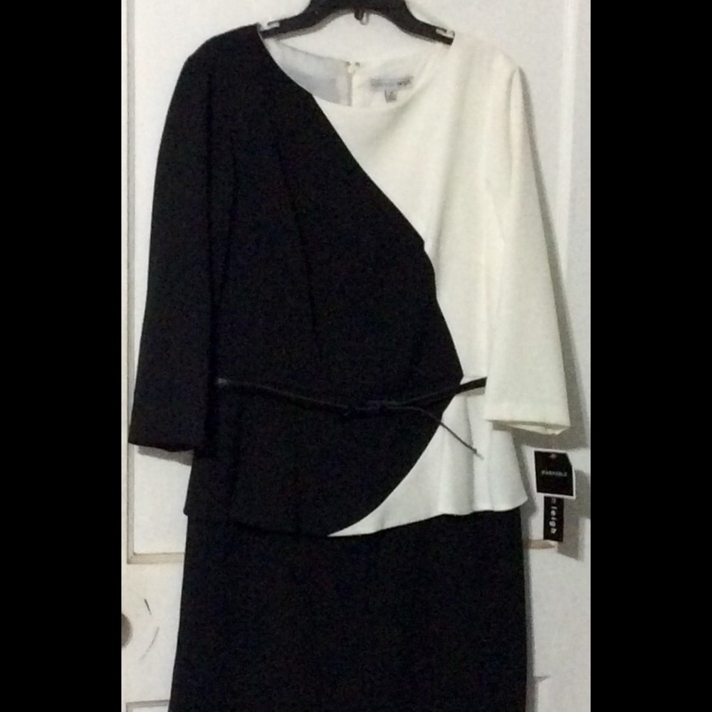 REDUCED!  NWT Gorgeous Black and Off-white Dress