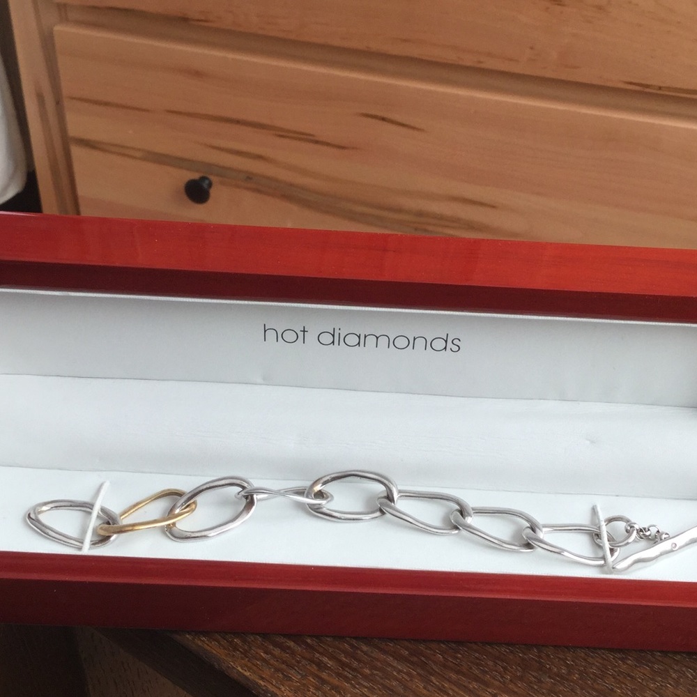 Hot Diamonds 18k gold plated & sterling silver bracelet