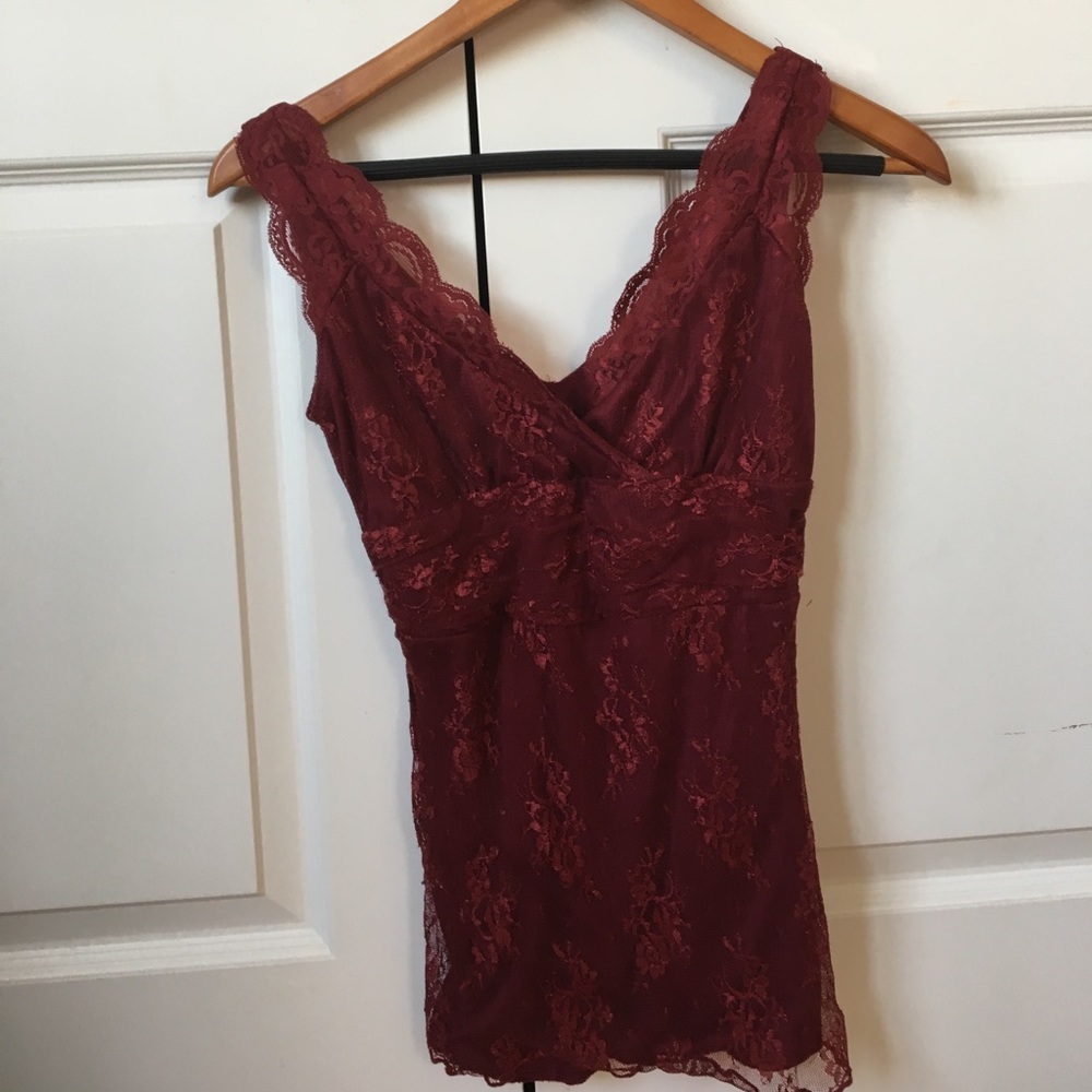 Sleeveless lace top