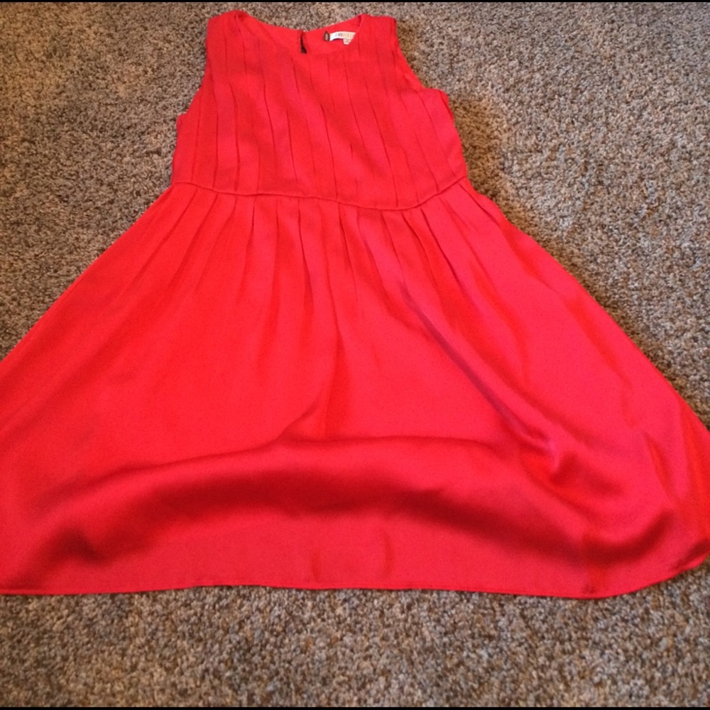 Red Jennifer Lopez dress