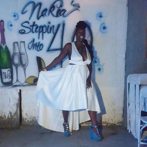 Meet your Posher, Nakia