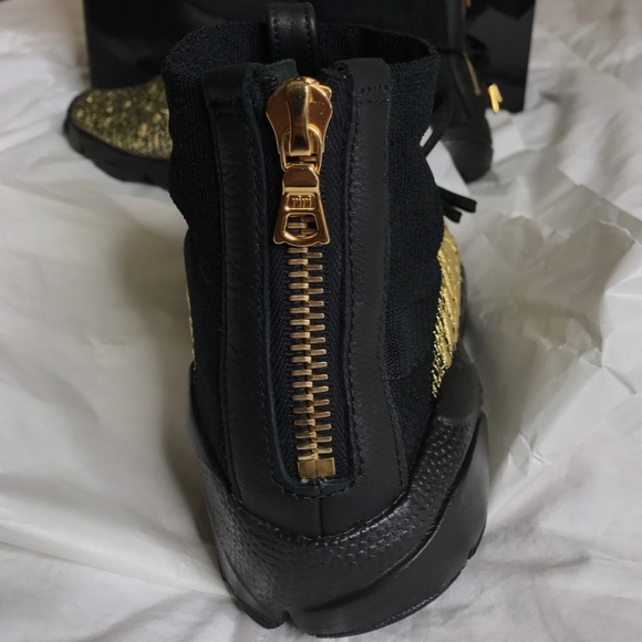 NikeLab Footscape Magista x Olivier Rousteing Men - Picture 3 of 8