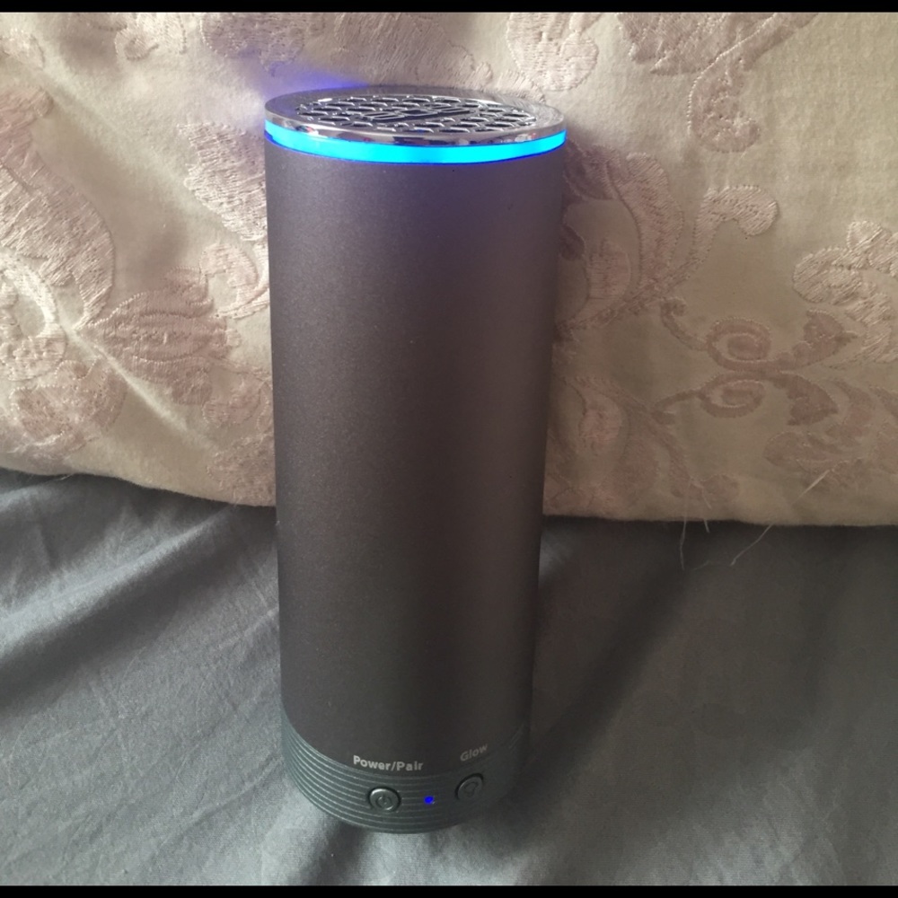 Glow speaker