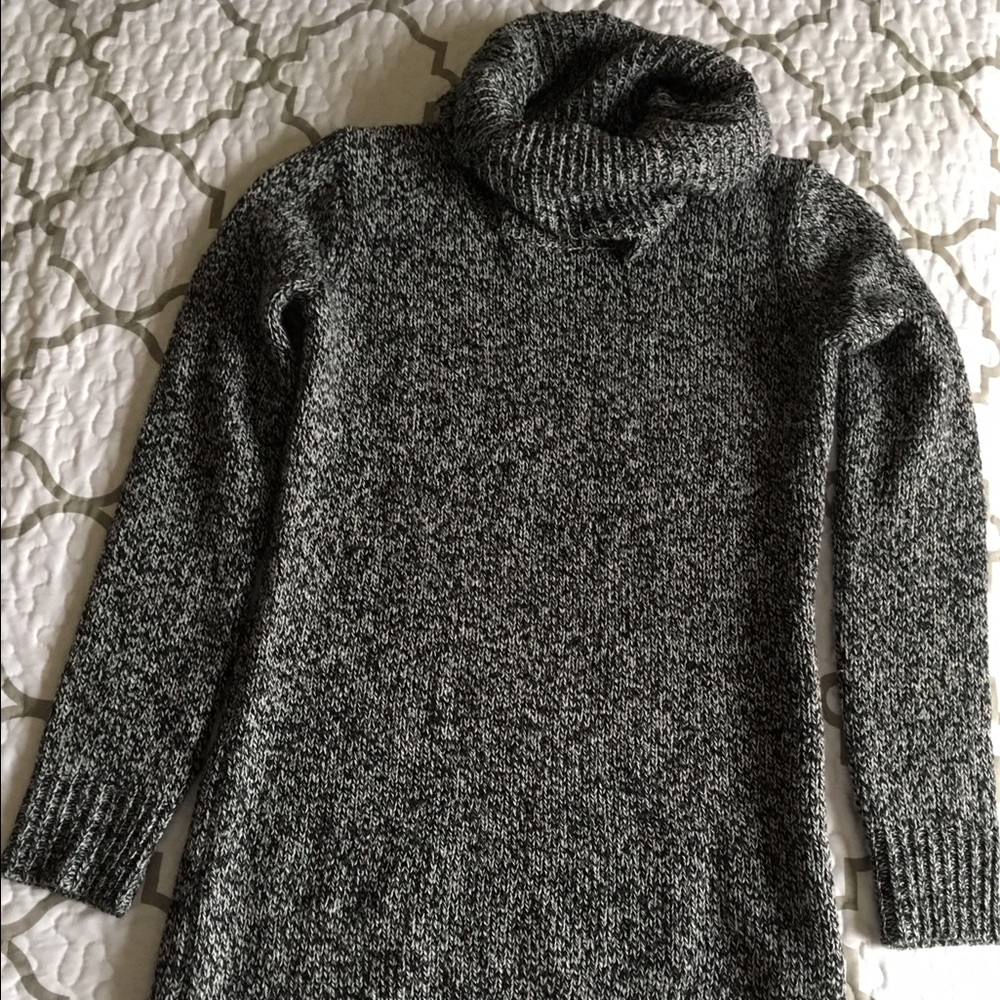 Forever 21 Roll Neck Tunic, size small