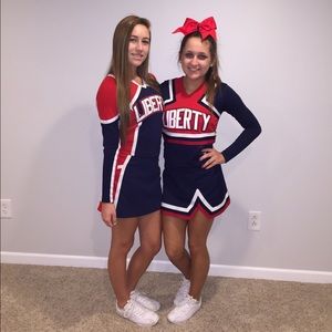 Meet your Posher, Gina