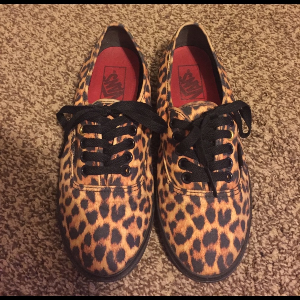 Vans - Picture 2 of 5