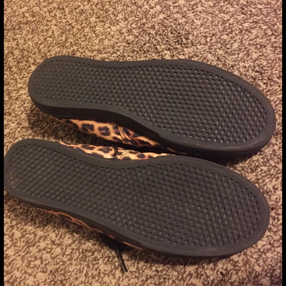 Vans - Picture 4 of 5