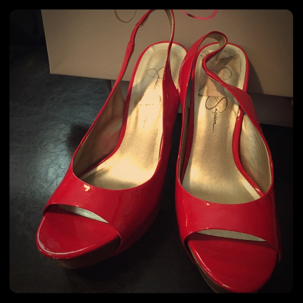 Jessica Simpson size 7