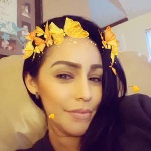 Meet your Posher, Alma