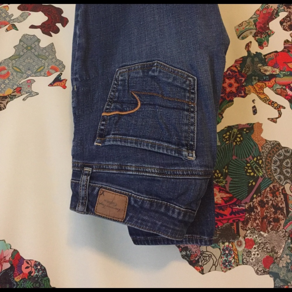 American Eagle Medium Wash Jeans