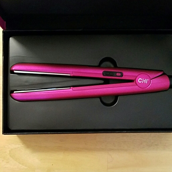 (NIB) CHI DIGITAL TITANIUM STRAIGHTER/FLAT IRON - Picture 3 of 8