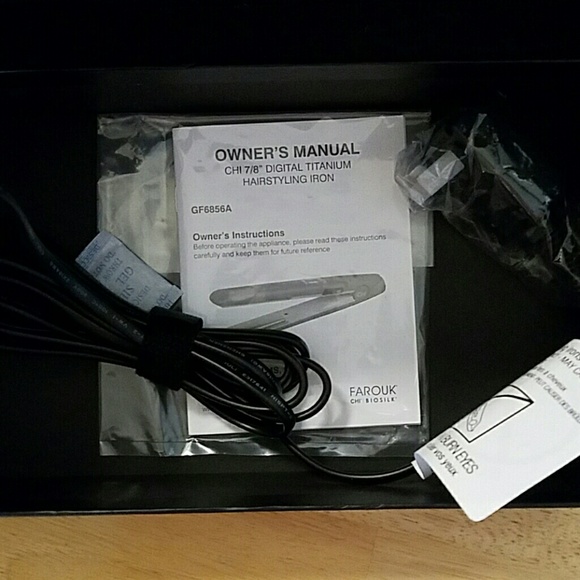 (NIB) CHI DIGITAL TITANIUM STRAIGHTER/FLAT IRON - Picture 8 of 8