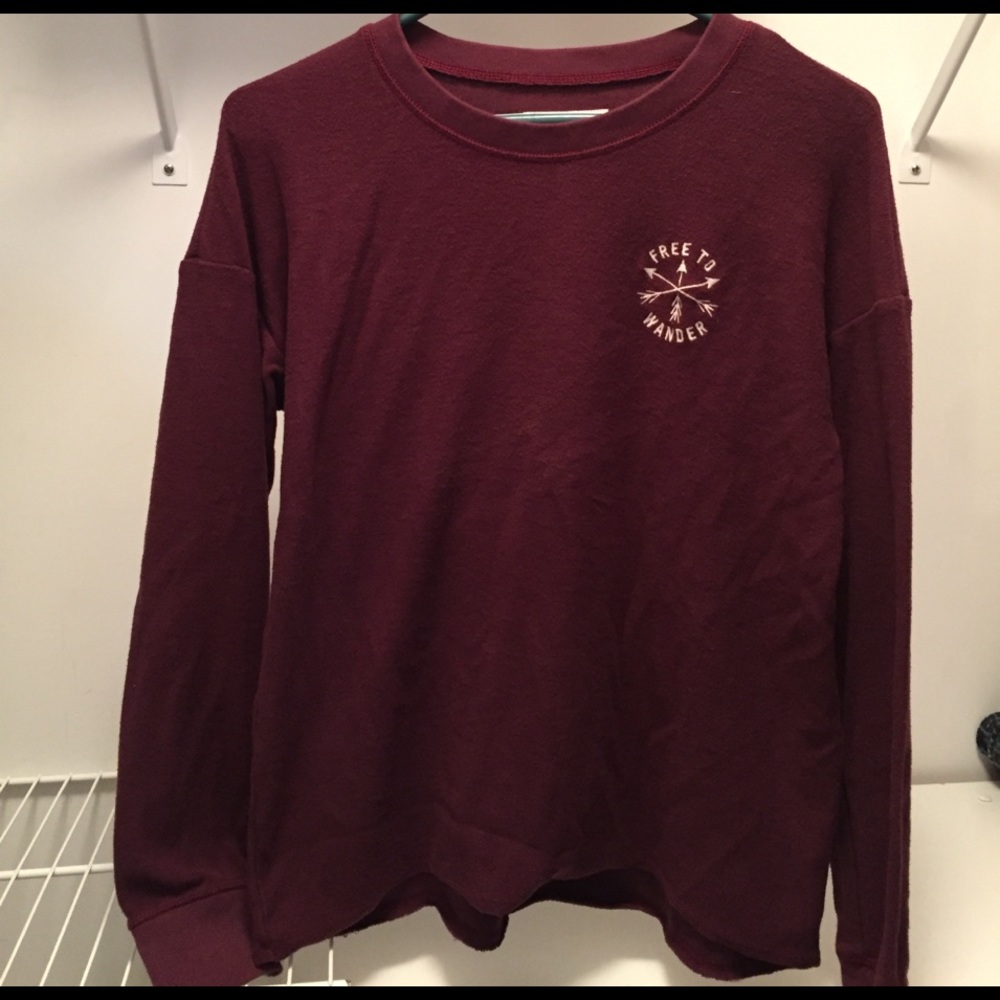 Free to wander long sleeve tee