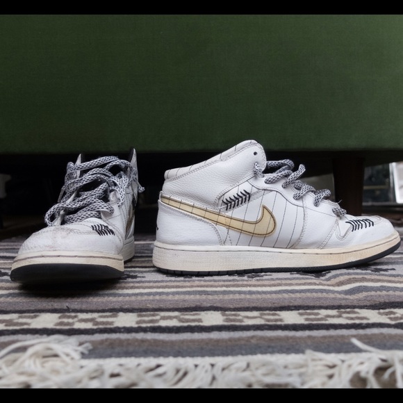 Jordan 1: Barons Home Opening Day Retros - Picture 1 of 3