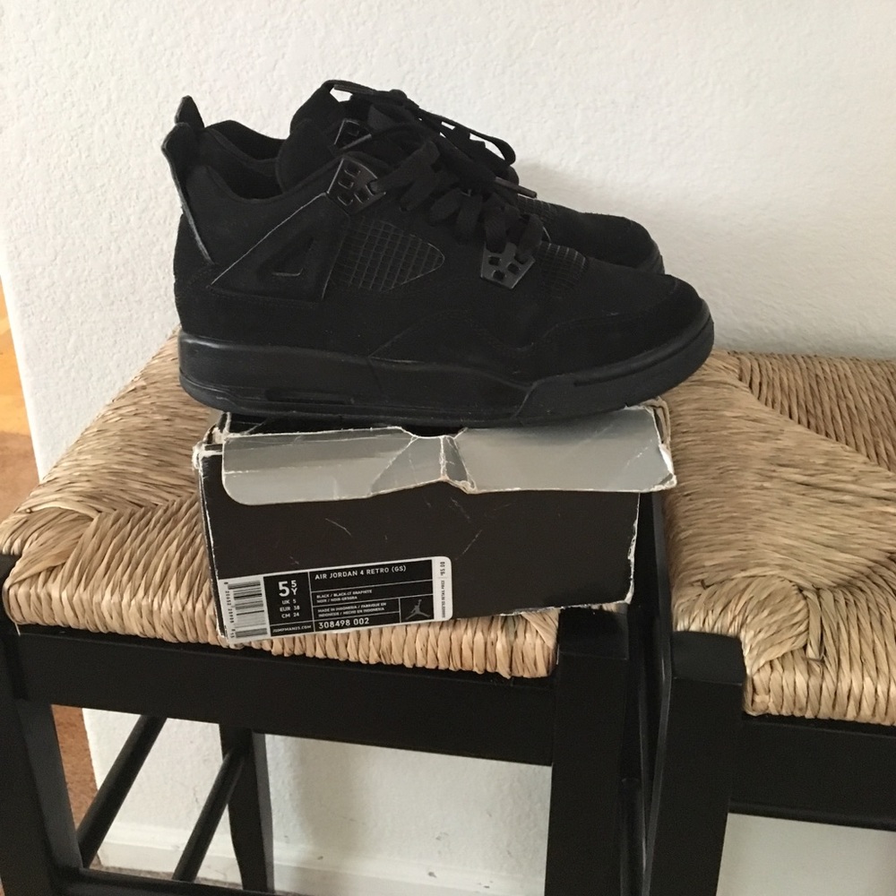 Air Jordan 4 Retro