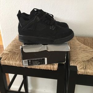 Air Jordan 4 Retro