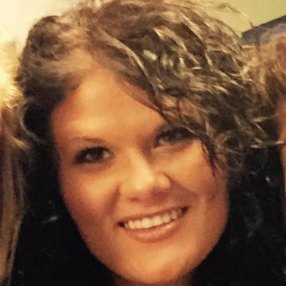Meet your Posher, Courtney
