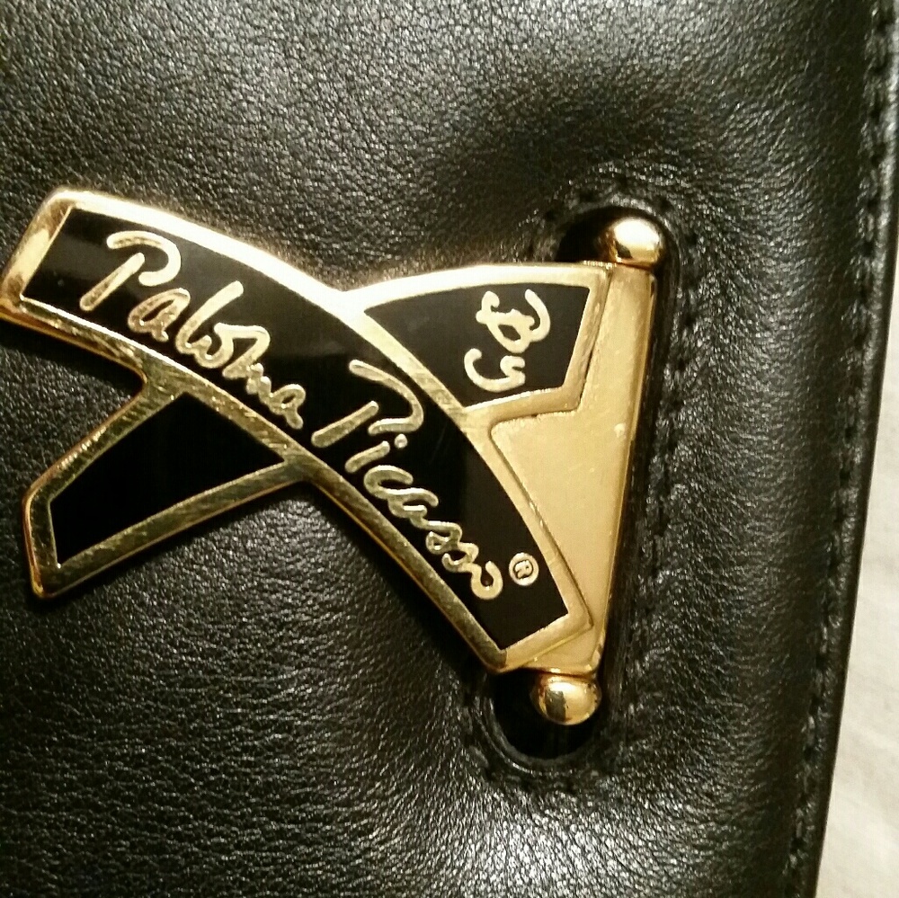 Black leather purse