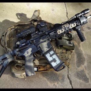 Meet your Posher, Emmanuel