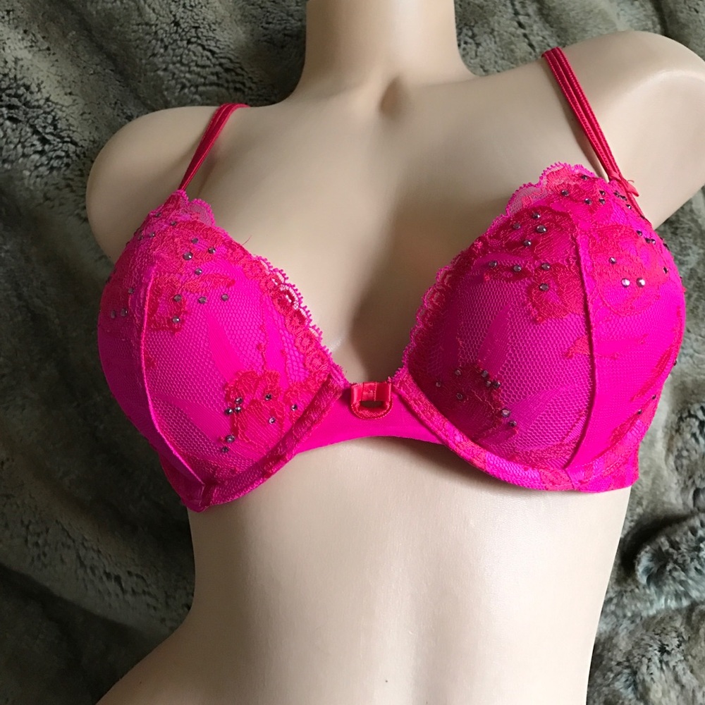 Victoria's Secret Sexy Little Things Push-up Bra🌸